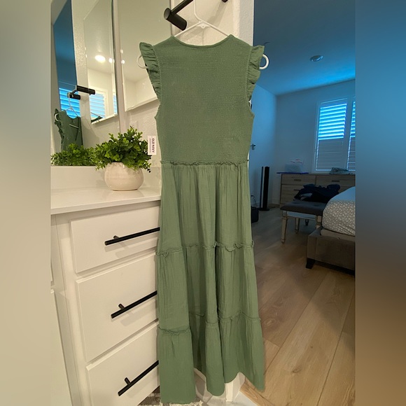 Old Navy.  Size XS.  Green/sage color dress. NWT - Picture 3 of 4